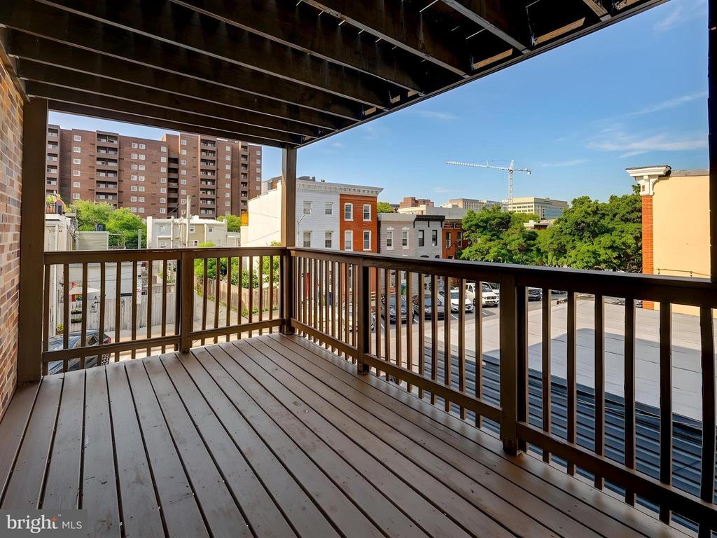 2100 E FAYETTE STREET