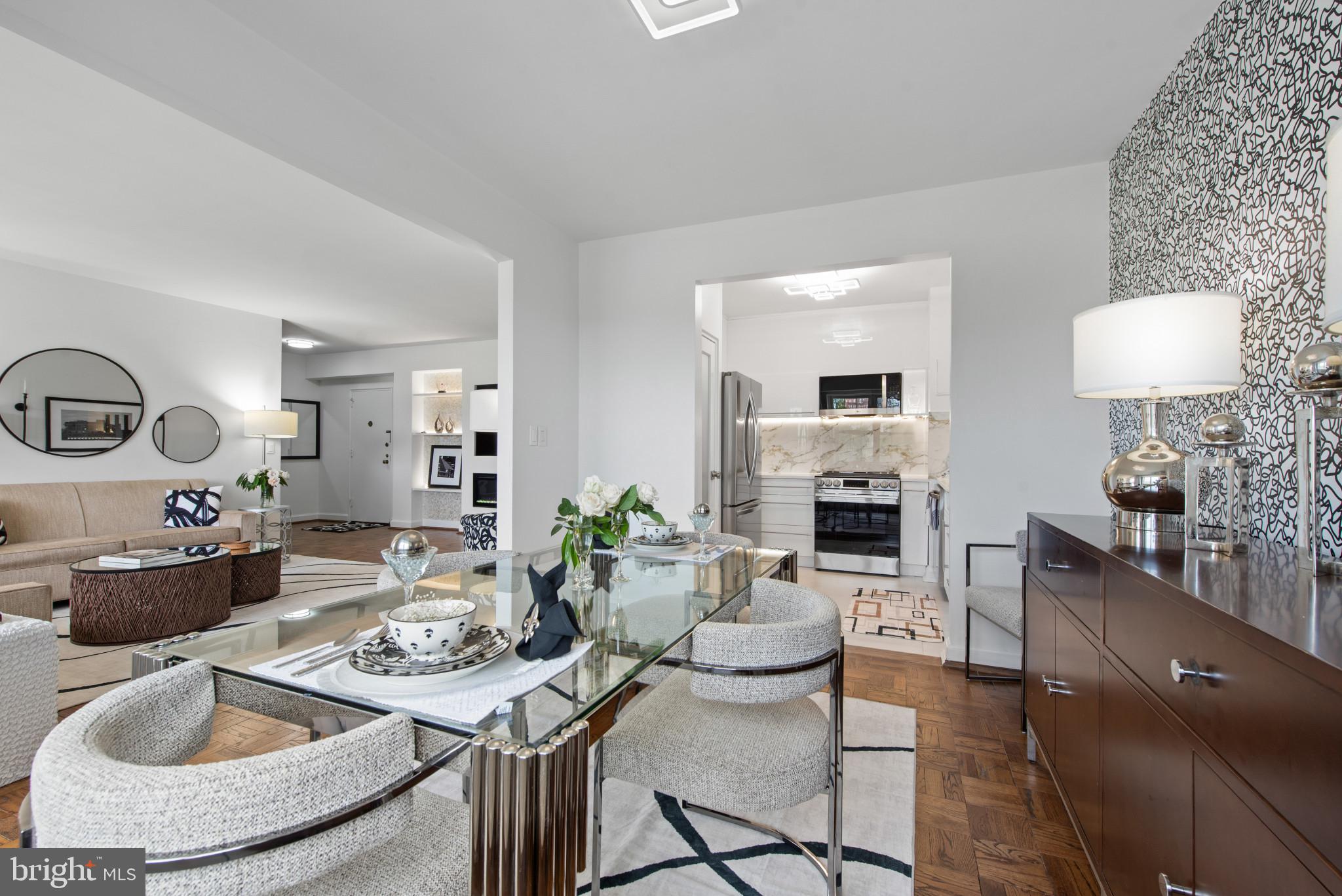 3601 GREENWAY 806