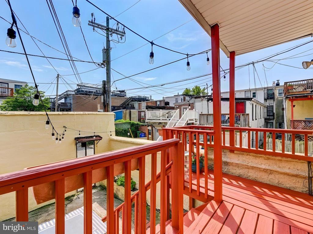 127 S CASTLE STREET