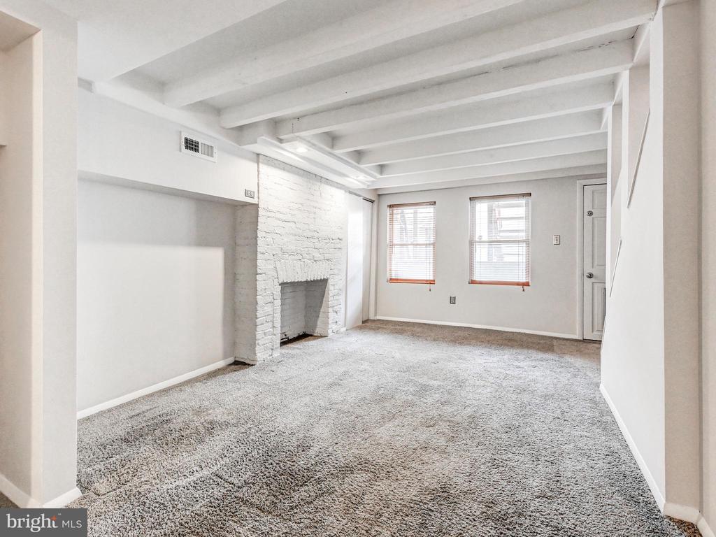 127 S CASTLE STREET