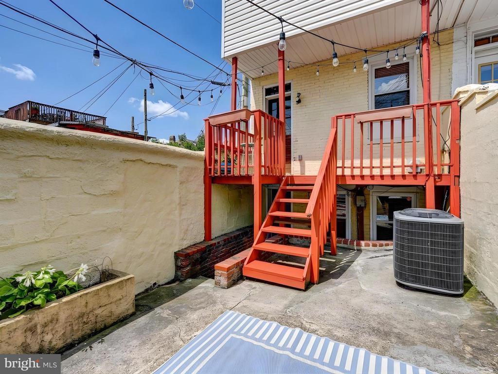 127 S CASTLE STREET