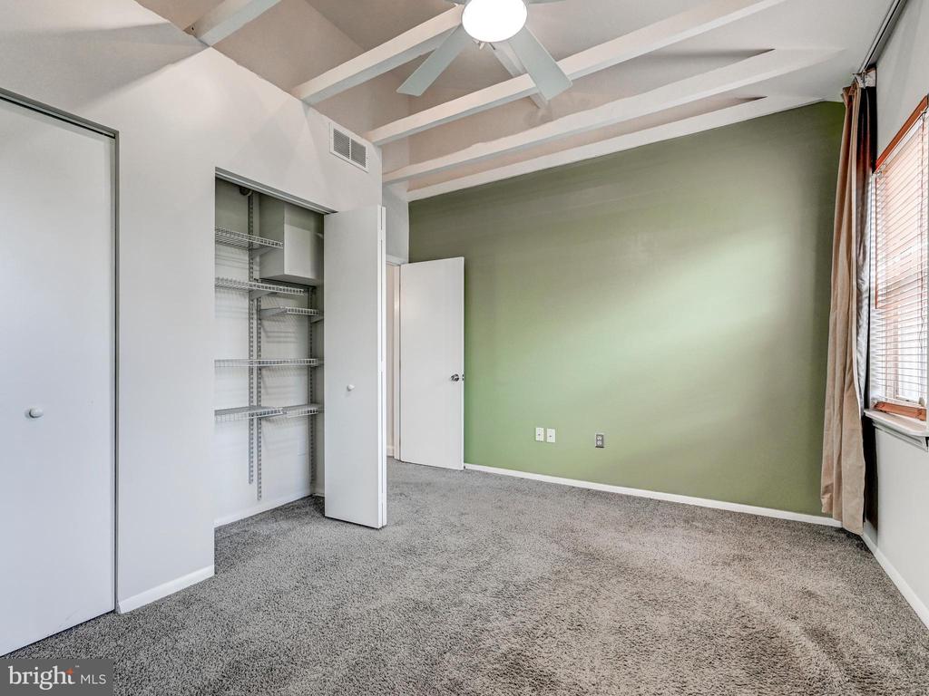 127 S CASTLE STREET