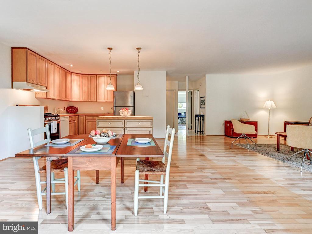19 HAMILL ROAD Unit: 19A