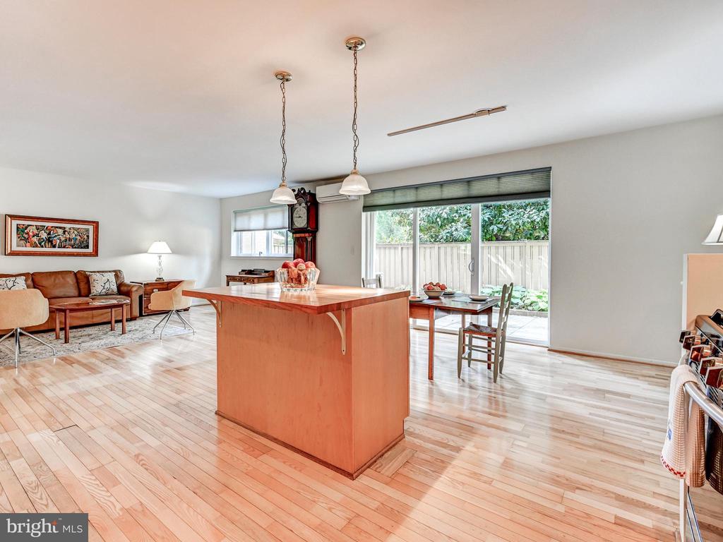 19 HAMILL ROAD Unit: 19A