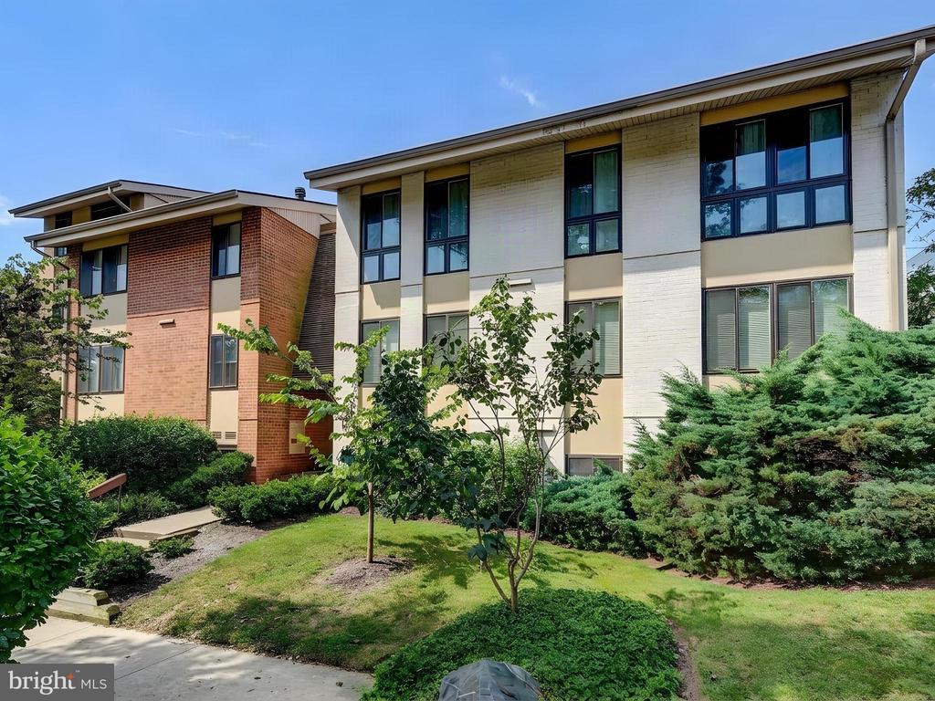 19 HAMILL ROAD Unit: 19A
