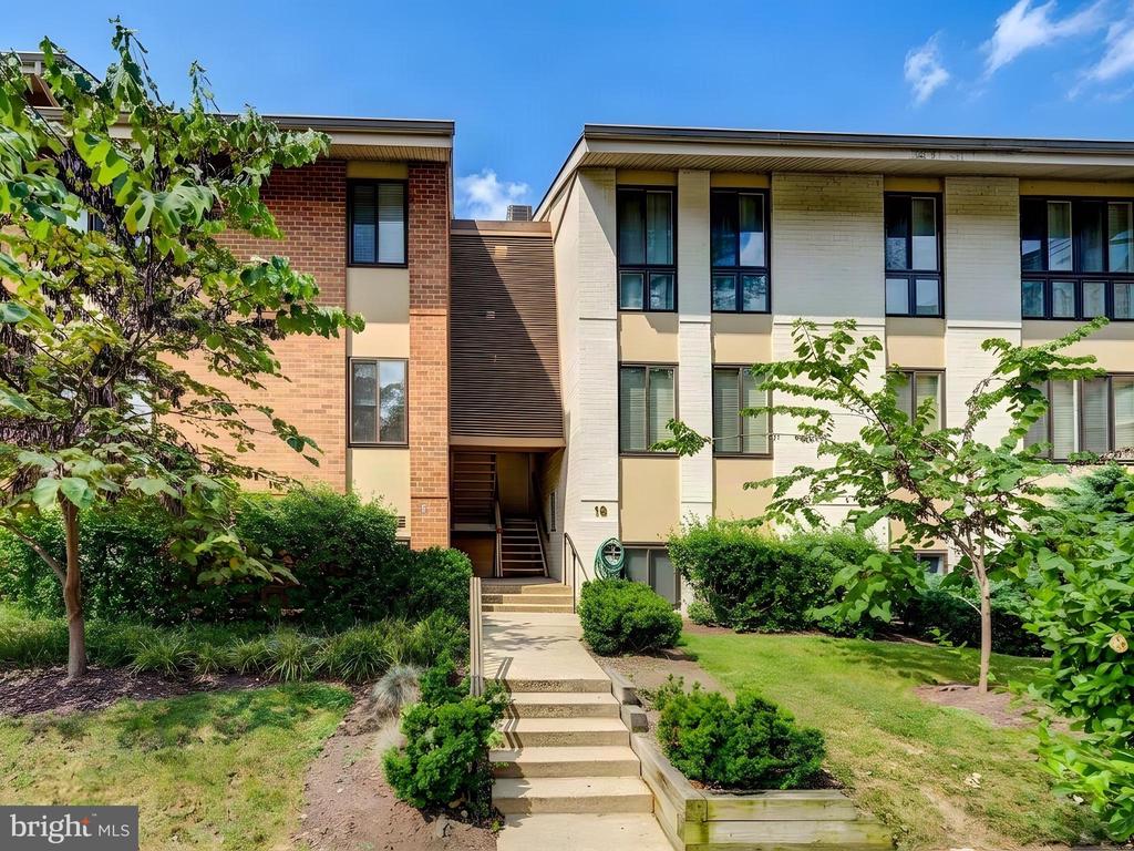 19 HAMILL ROAD Unit: 19A