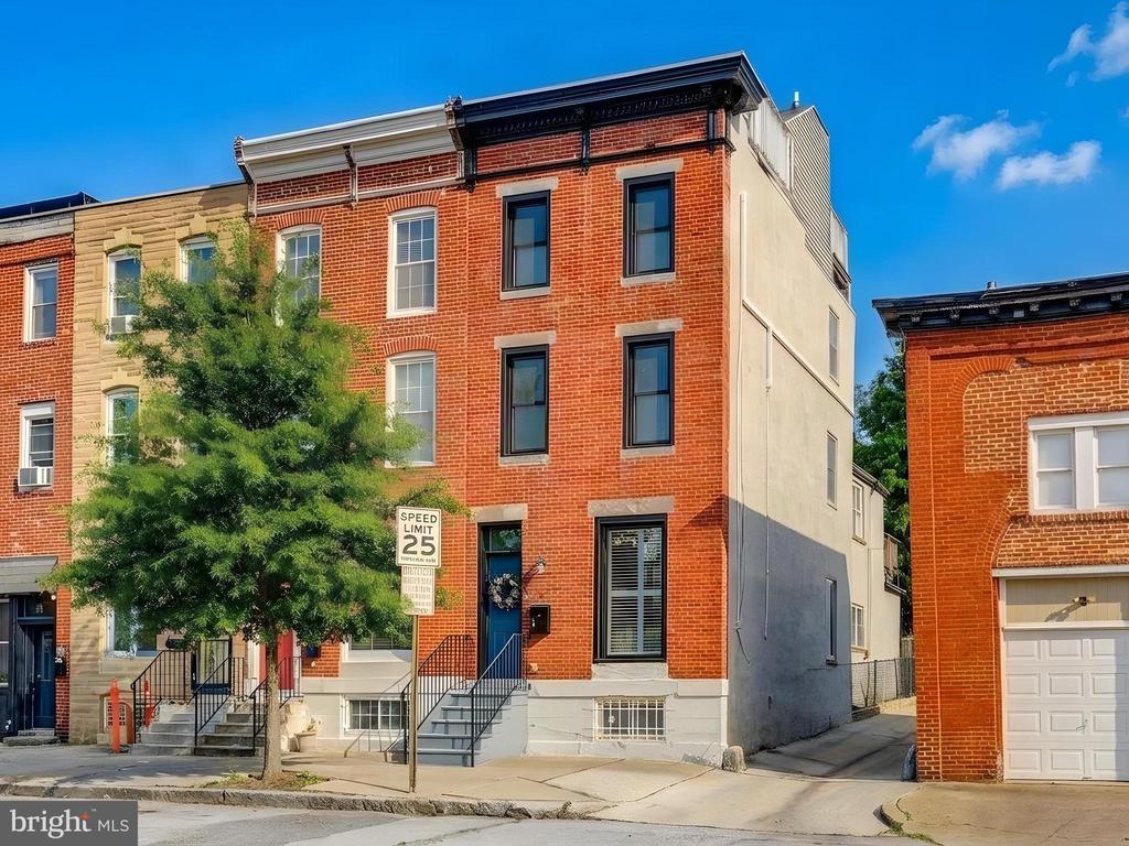 5 N WASHINGTON STREET
