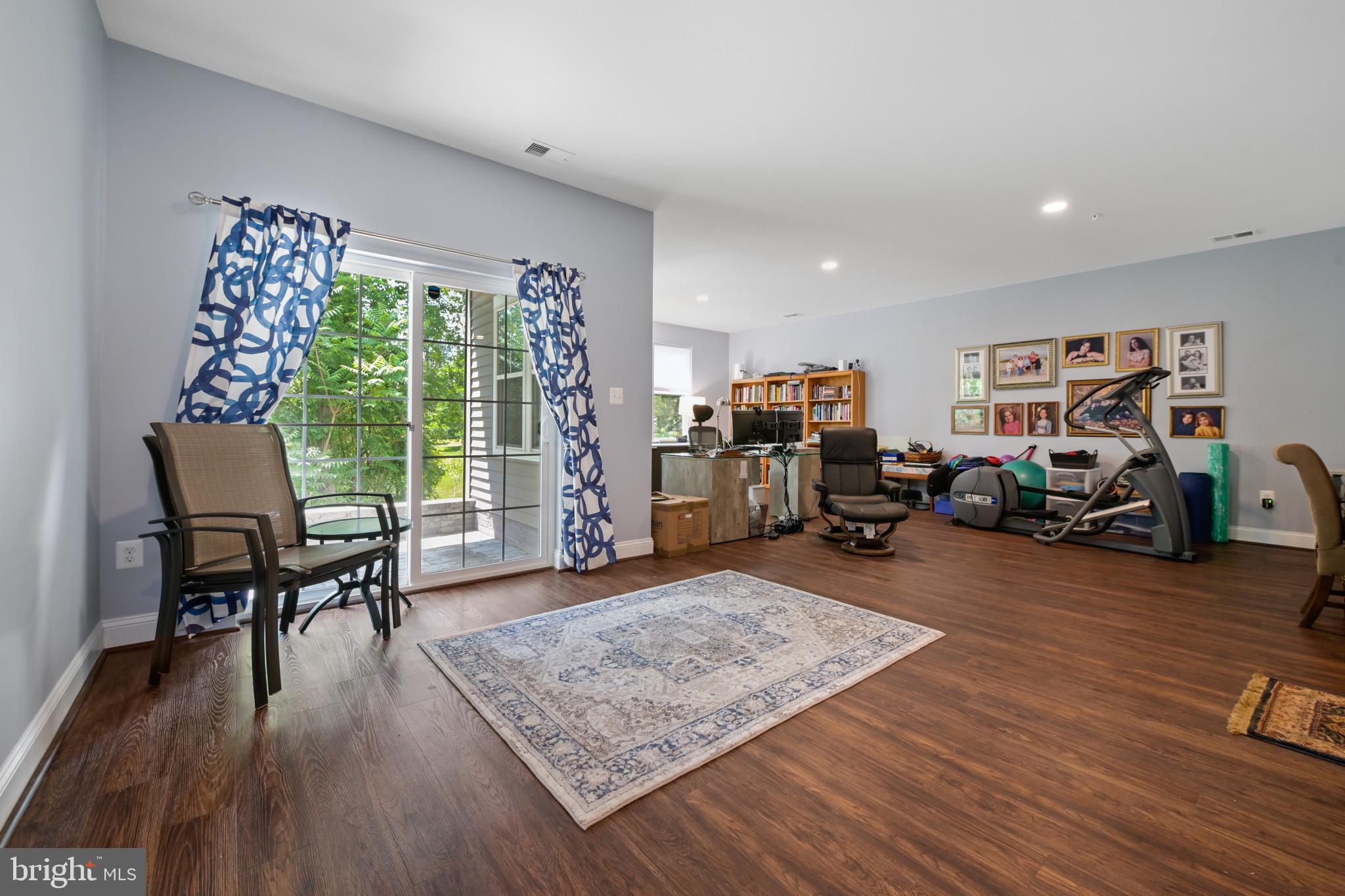 25 Greensborough Rd