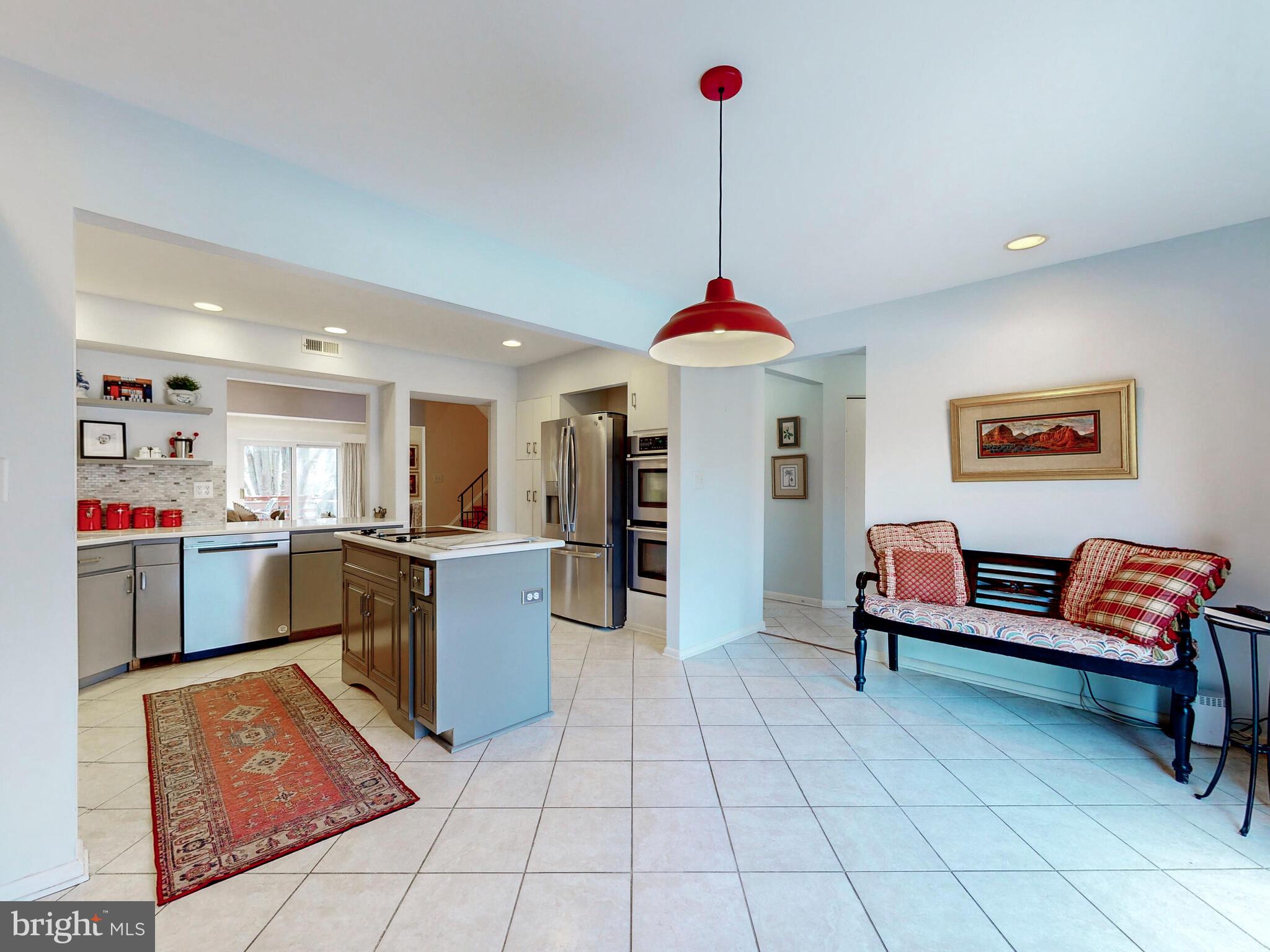 6103 Buckingham Manor Dr