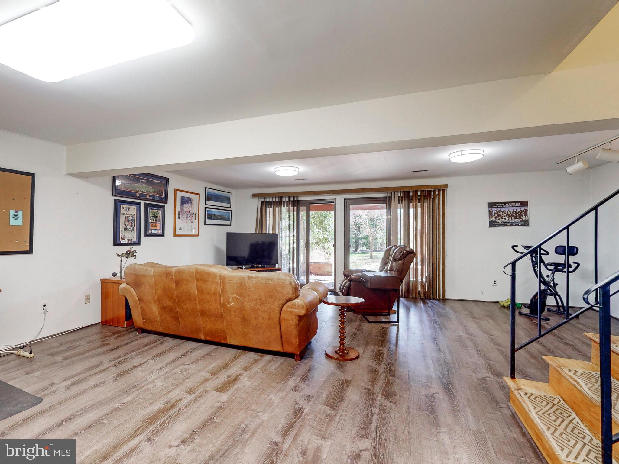 6103 Buckingham Manor Dr
