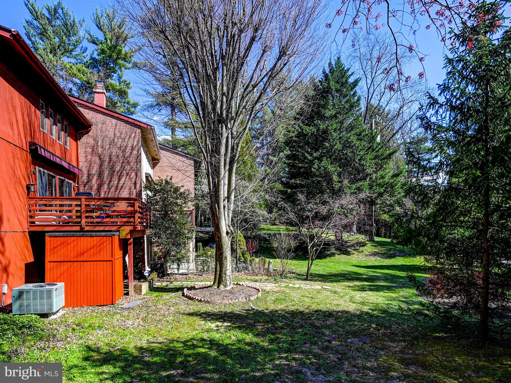 6103 Buckingham Manor Dr