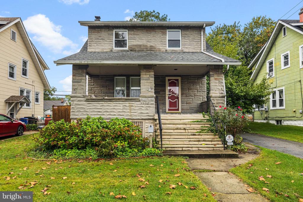 5552 Carville Ave
