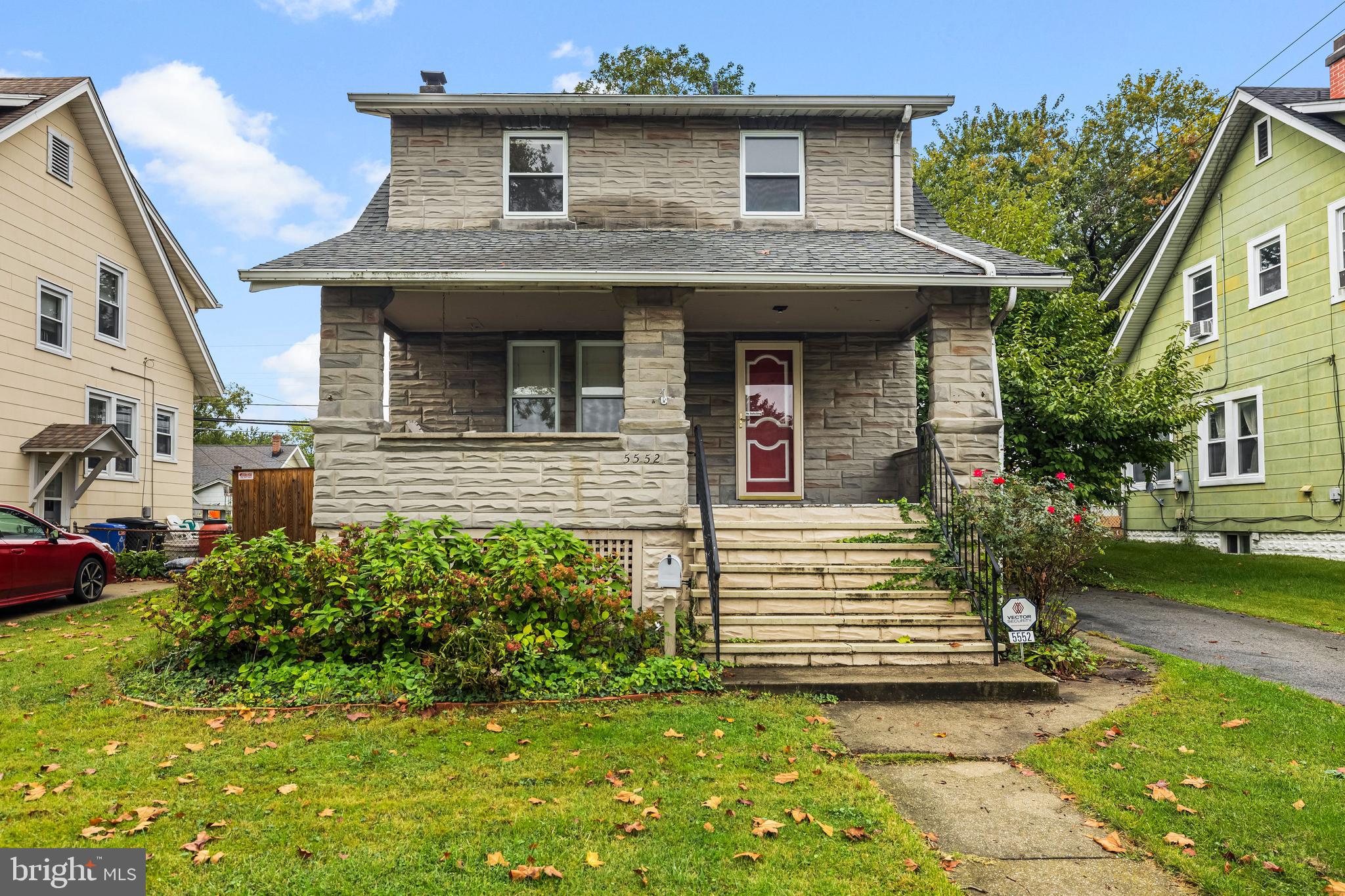 5552 Carville Ave
