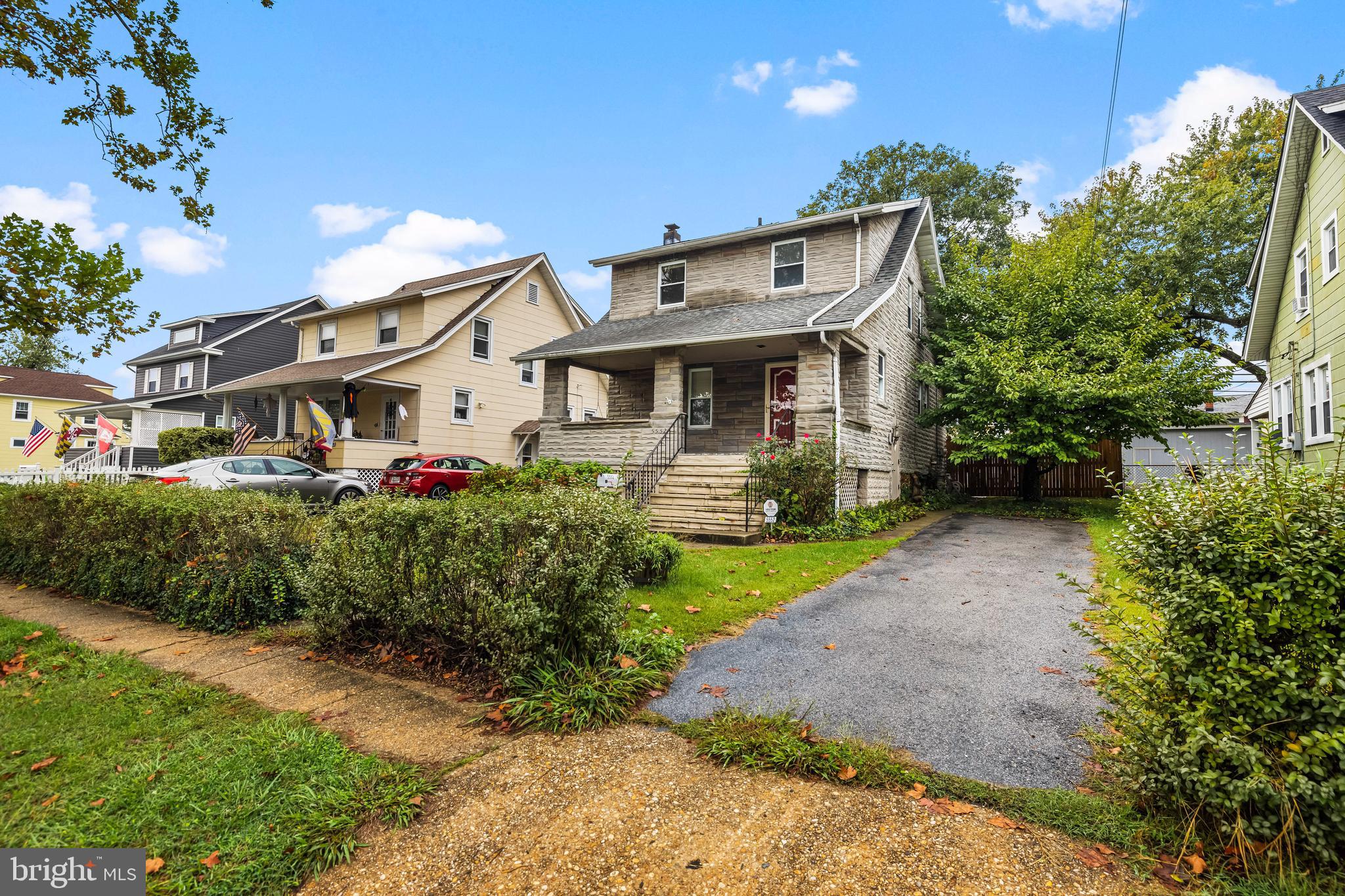 5552 Carville Ave