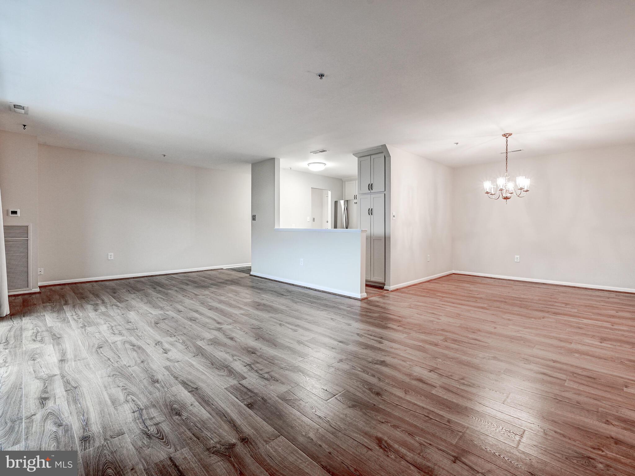 1 Smeton Pl #400