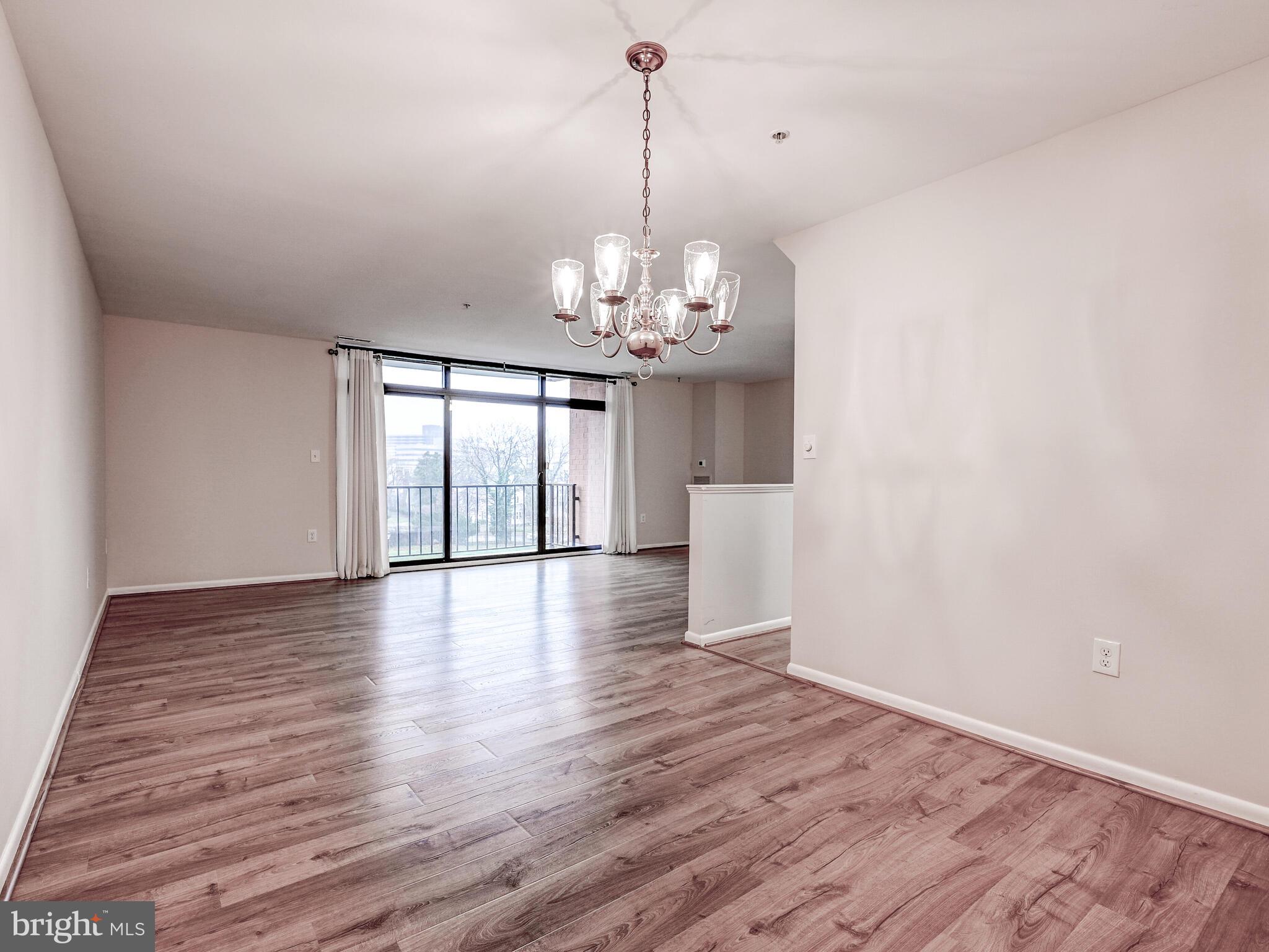 1 Smeton Pl #400