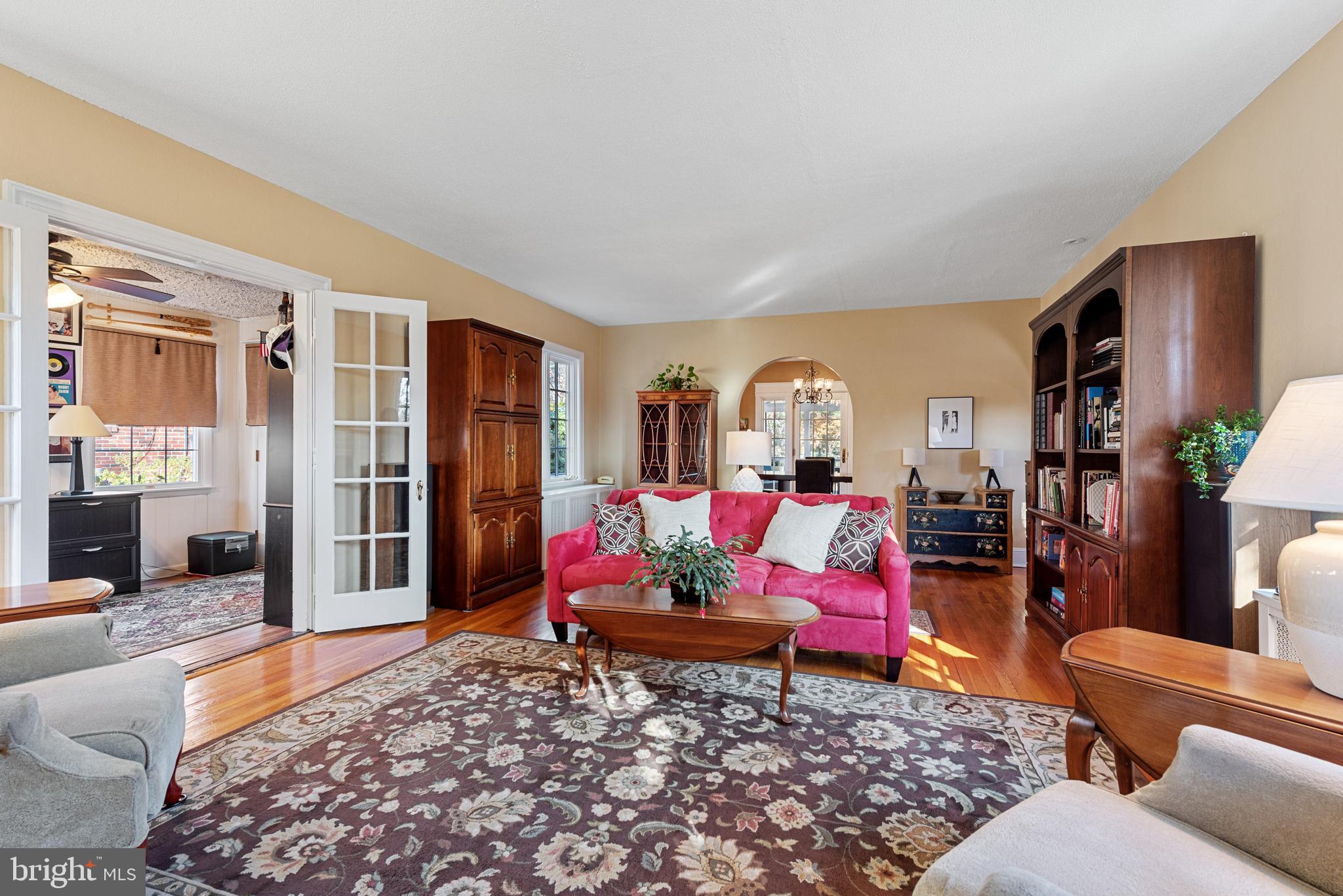 908 Old Oak Rd