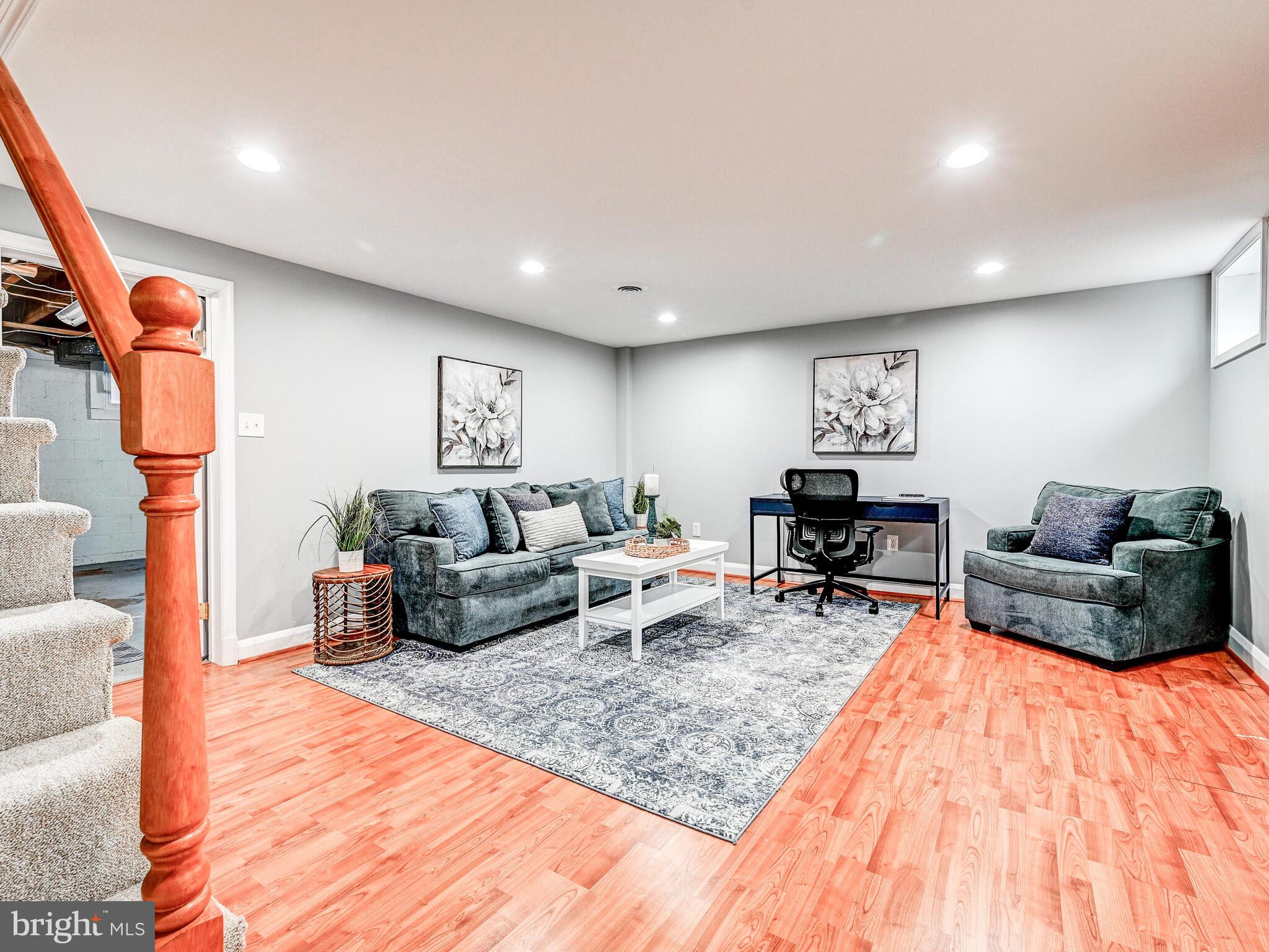 245 Brandon Rd