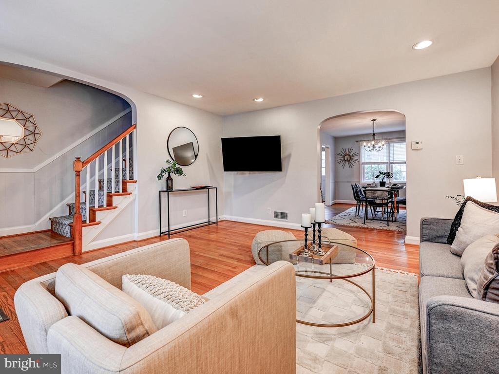 245 Brandon Rd
