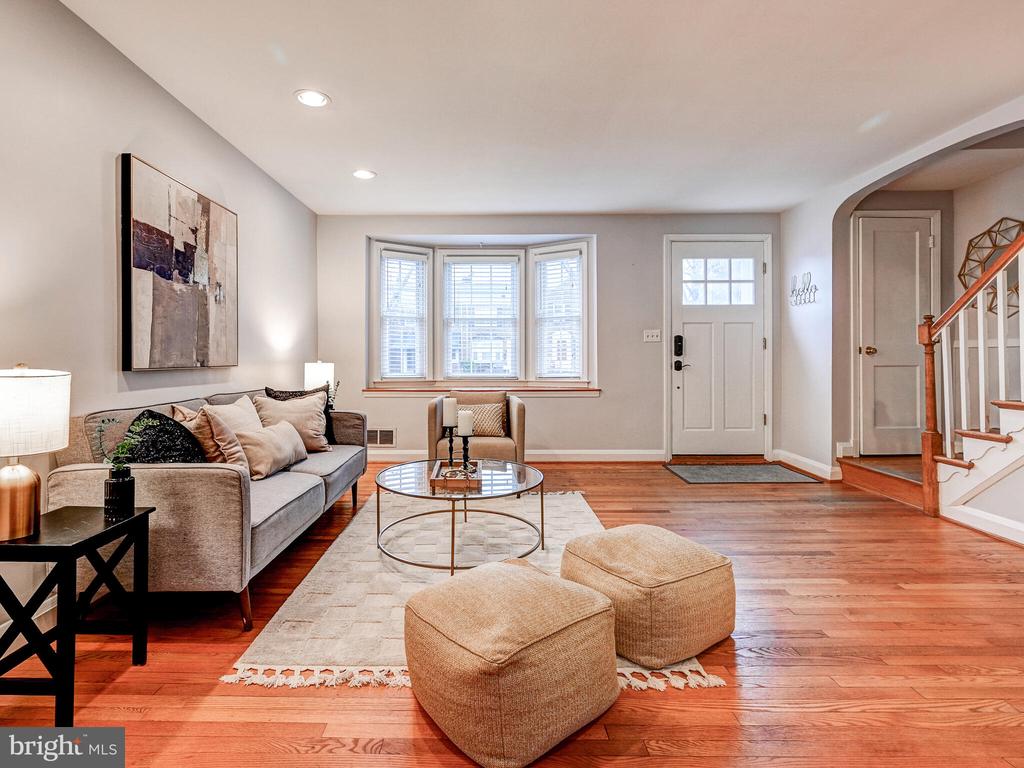 245 Brandon Rd