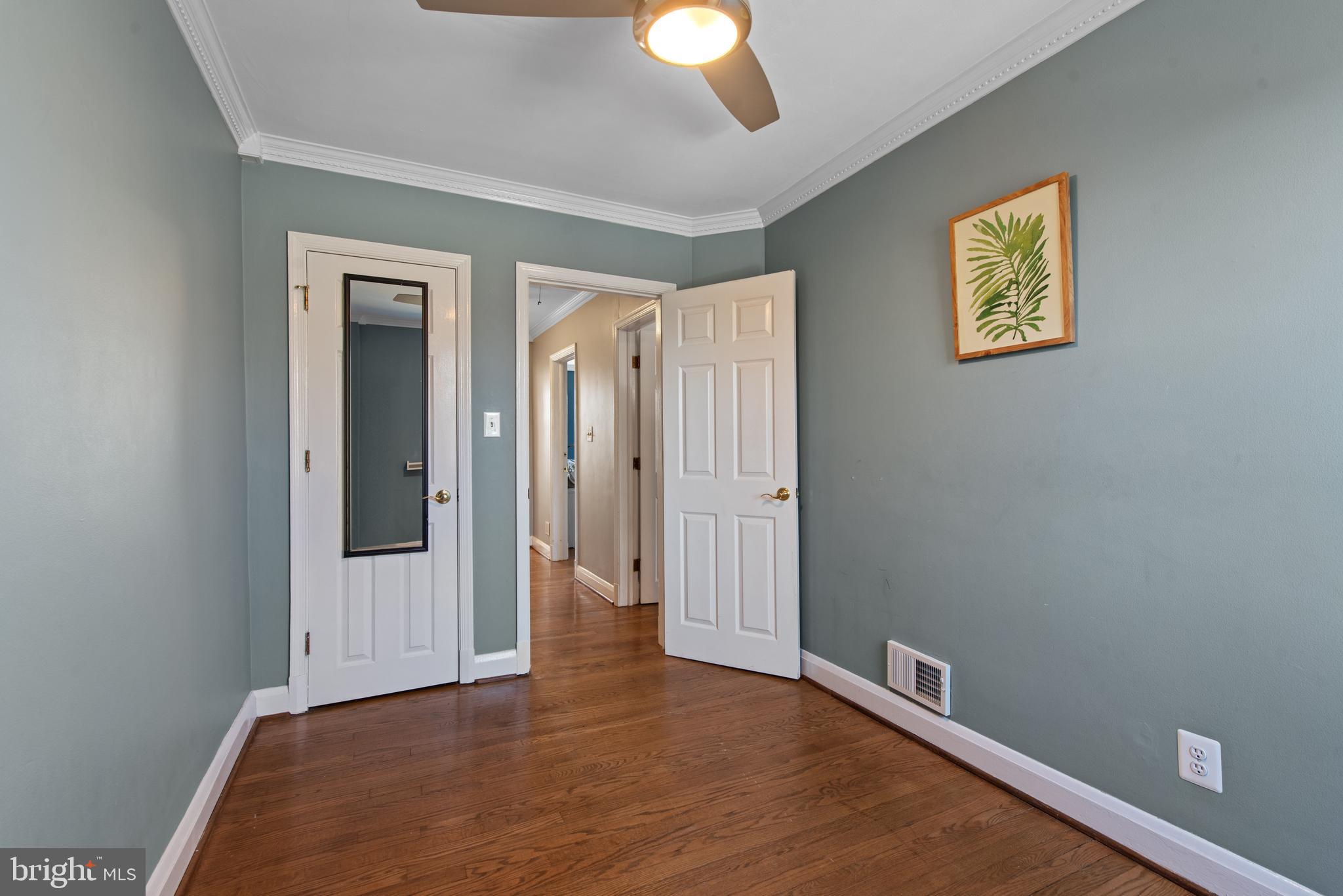 330 Dumbarton Rd