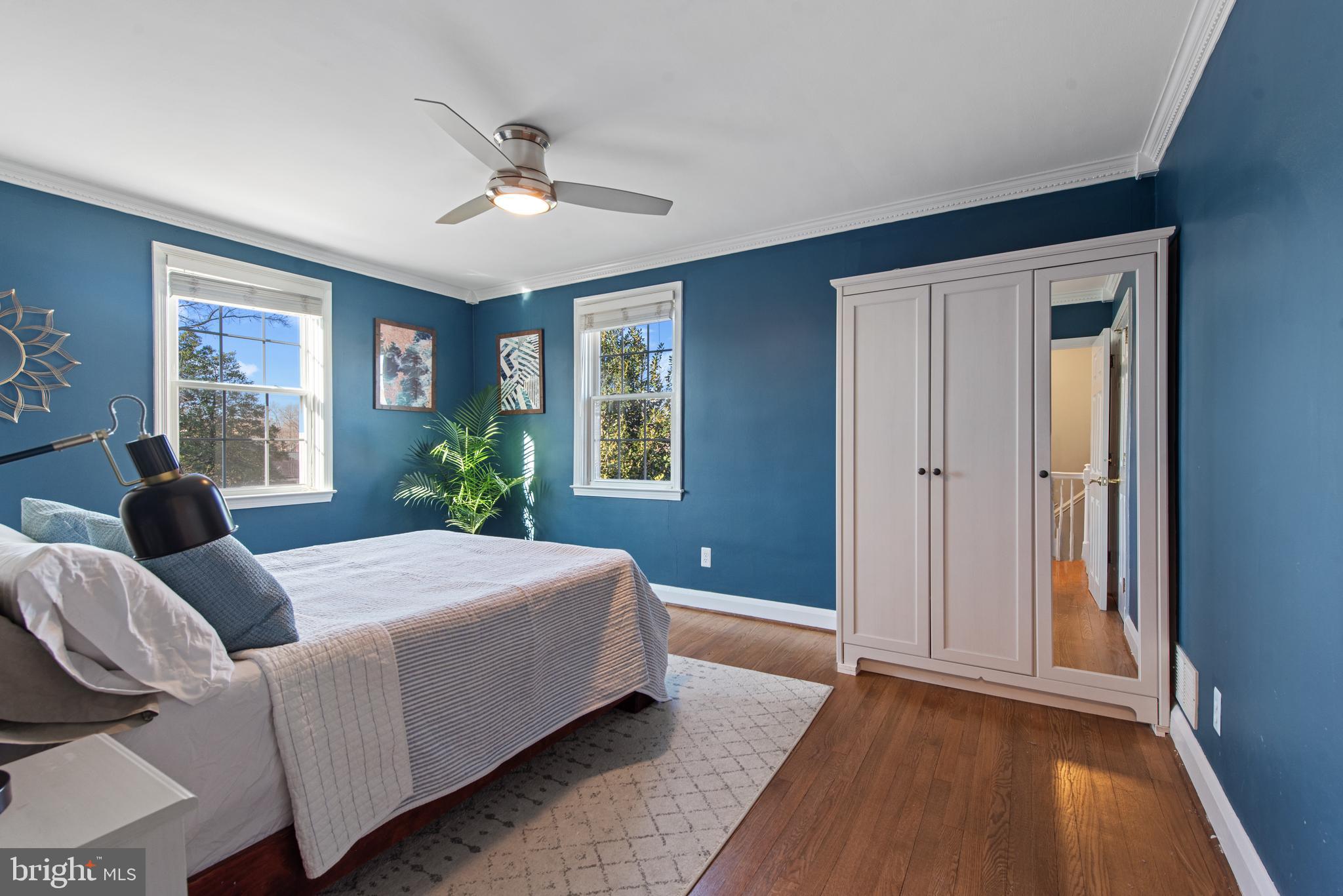 330 Dumbarton Rd