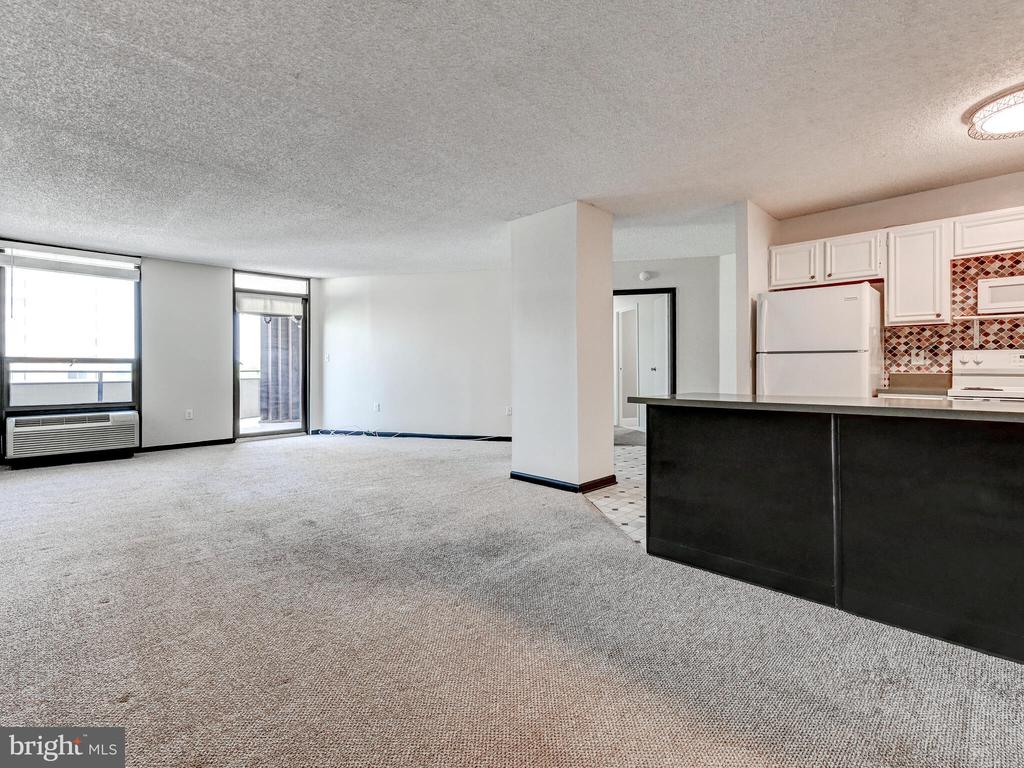 205 E JOPPA ROAD #901