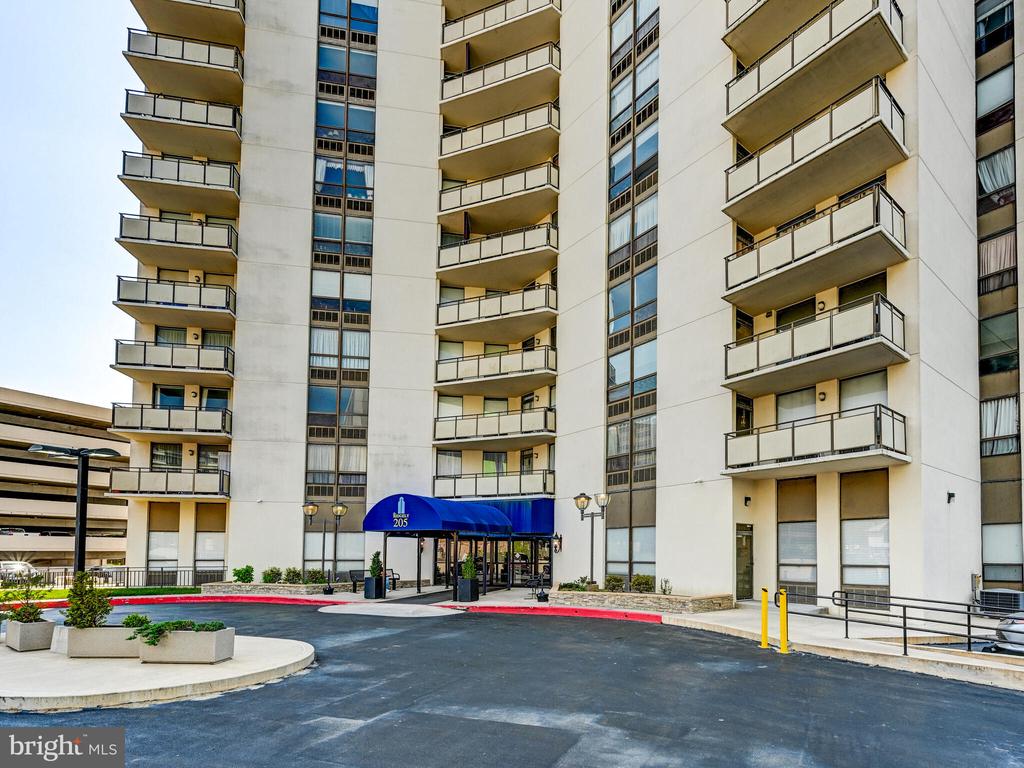 205 E JOPPA ROAD #901