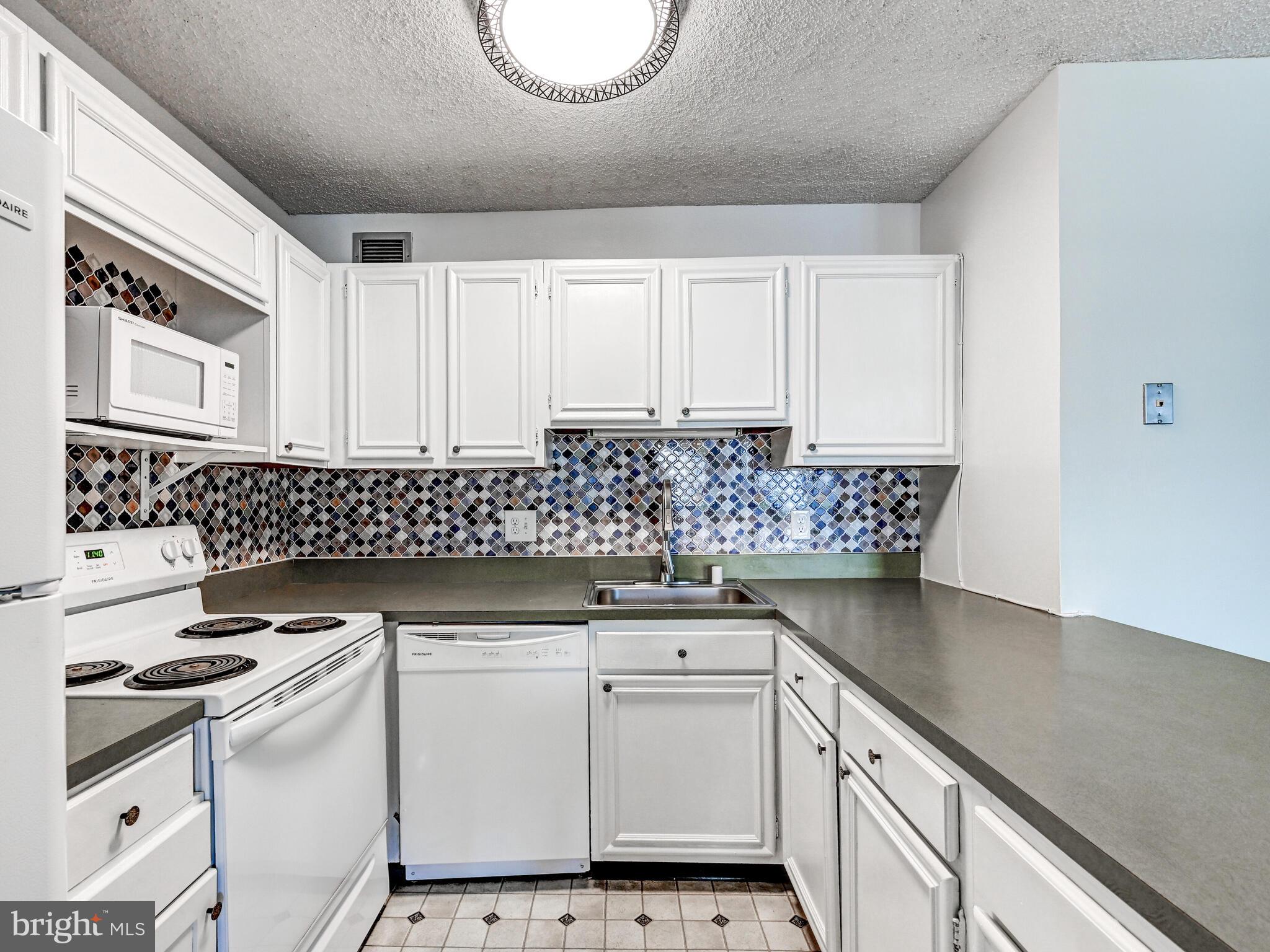 205 E JOPPA ROAD #901