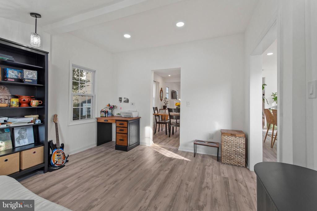 633 ANNESLIE ROAD