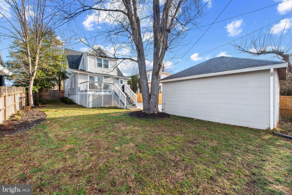 633 ANNESLIE ROAD