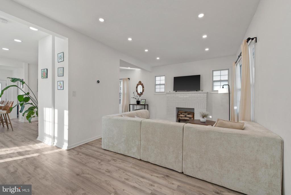 633 ANNESLIE ROAD