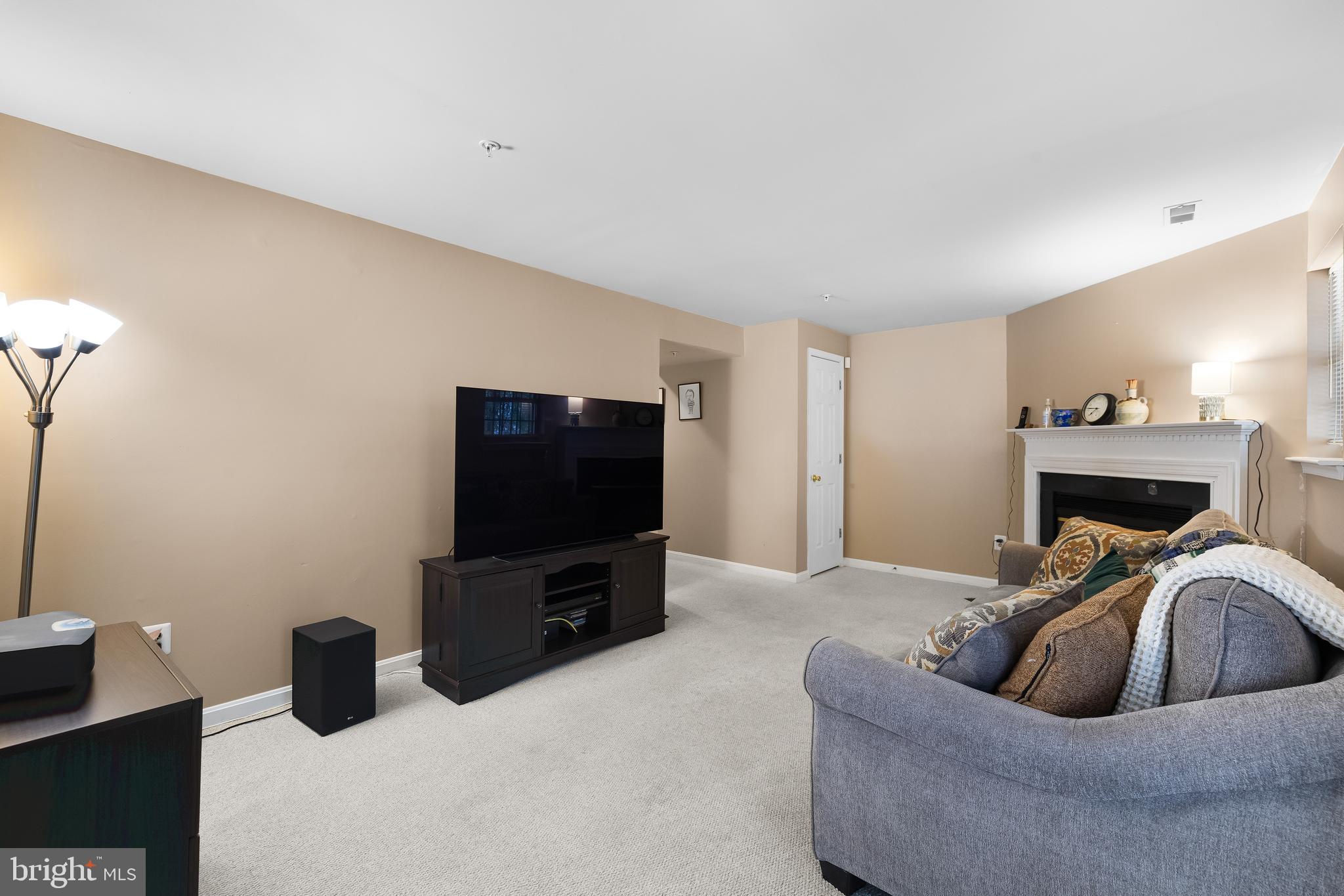 4812 WAINWRIGHT CIRCLE