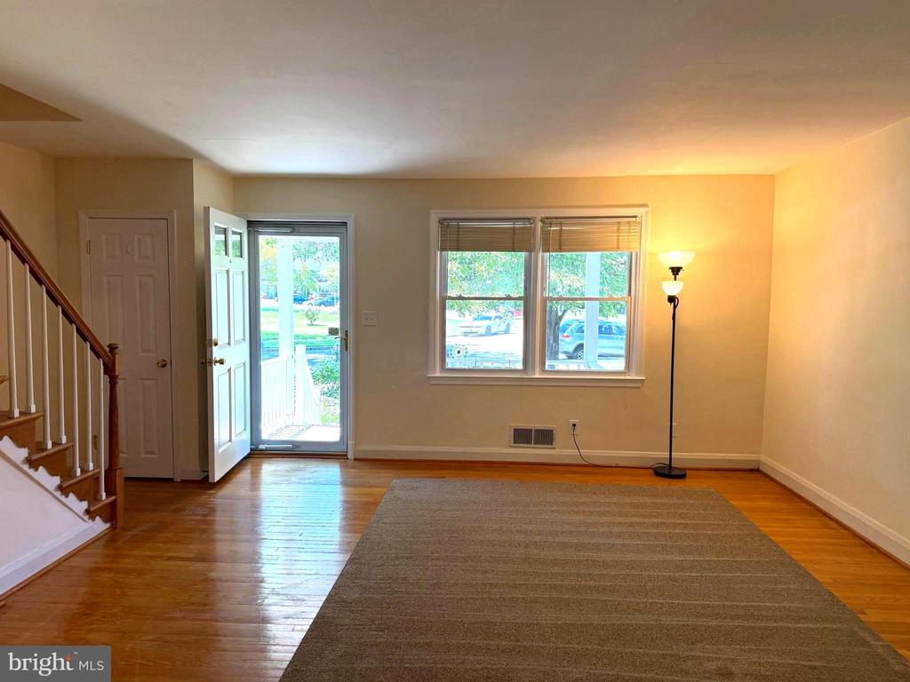 1049 WINSFORD ROAD