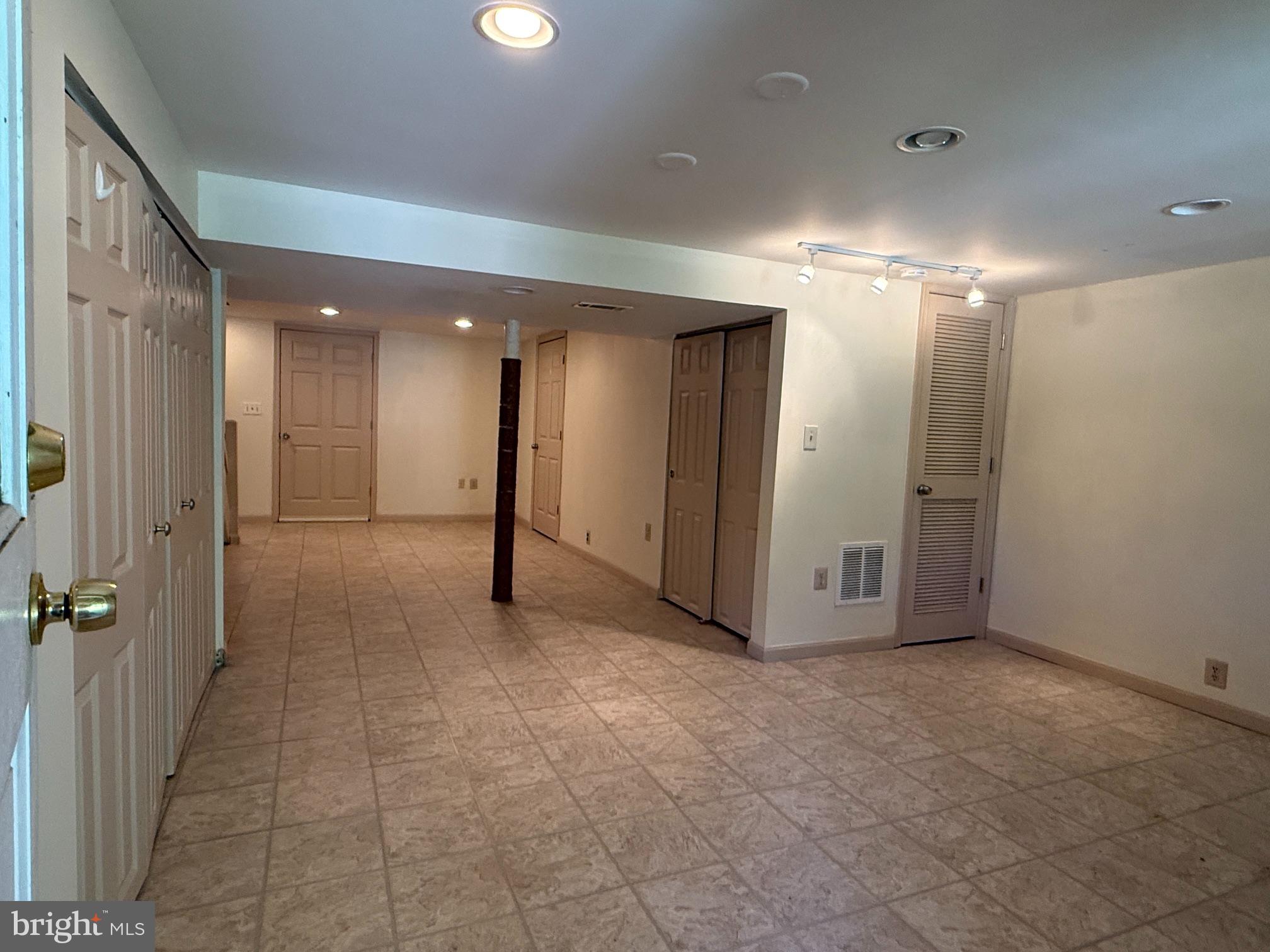 1049 WINSFORD ROAD