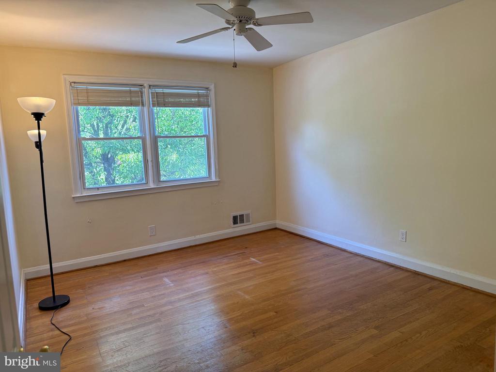 1049 WINSFORD ROAD