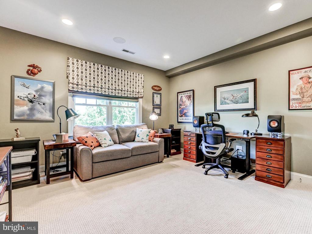 12 WETHERBEE COURT