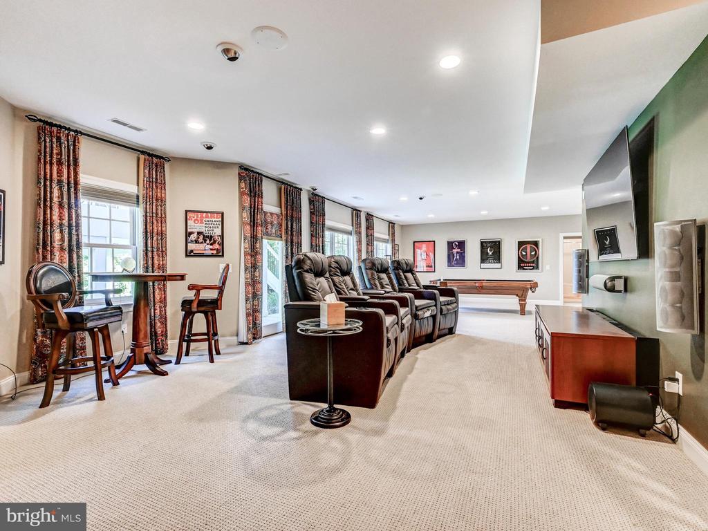 12 WETHERBEE COURT