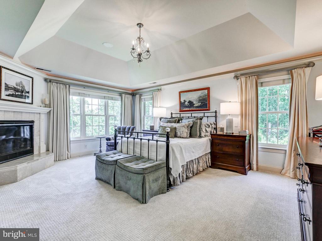 12 WETHERBEE COURT