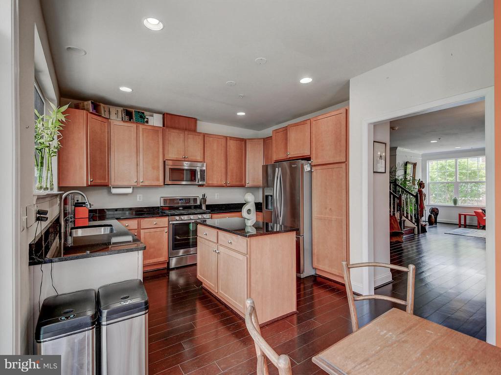 124 MERIDIAN LANE