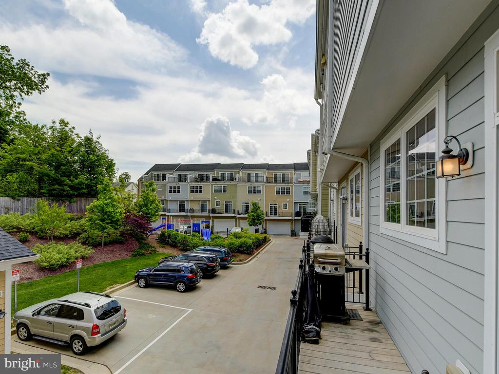 124 MERIDIAN LANE