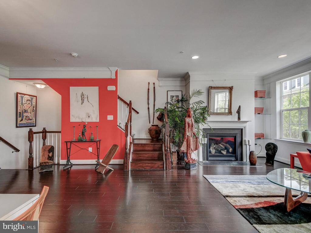 124 MERIDIAN LANE