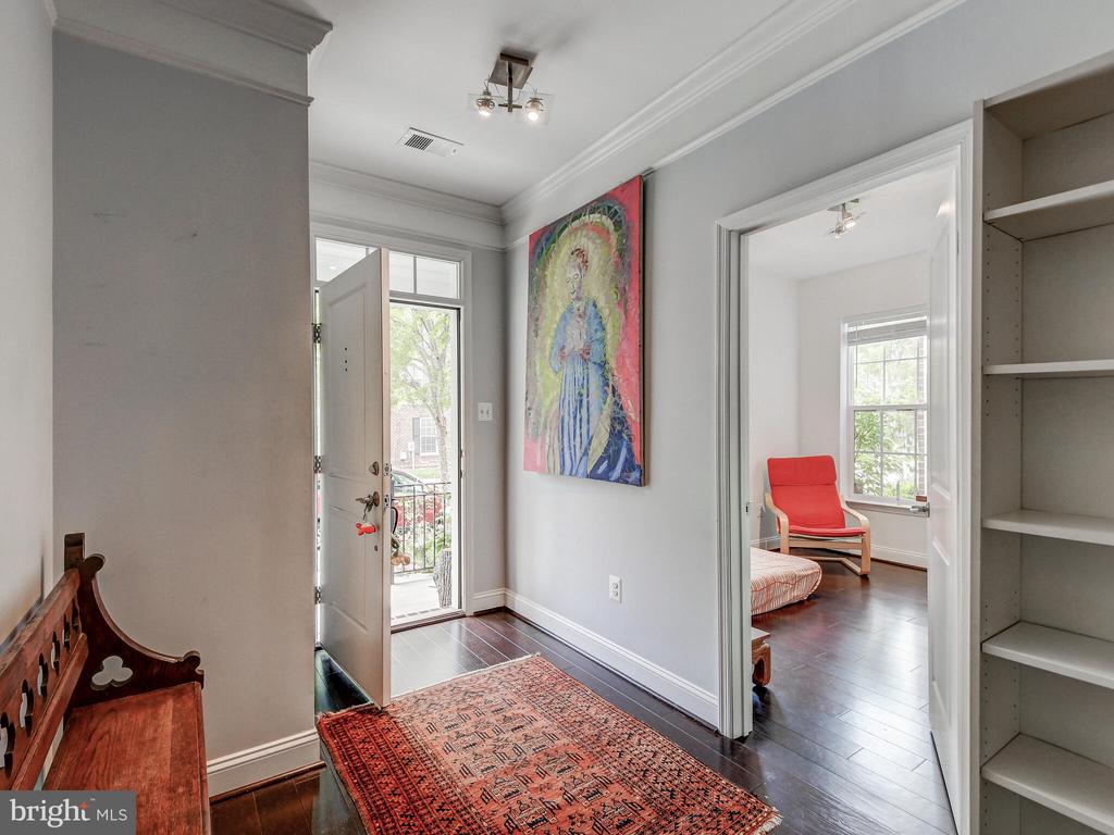 124 MERIDIAN LANE