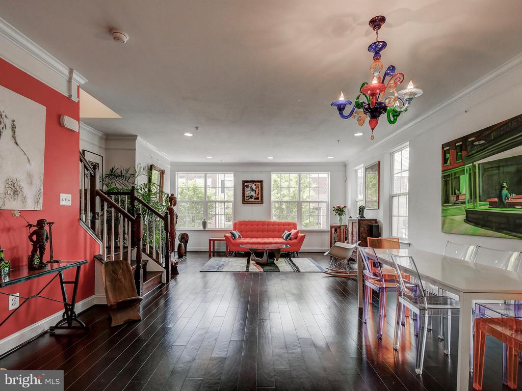 124 MERIDIAN LANE