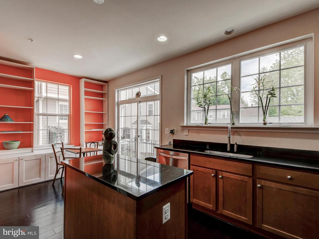 124 MERIDIAN LANE