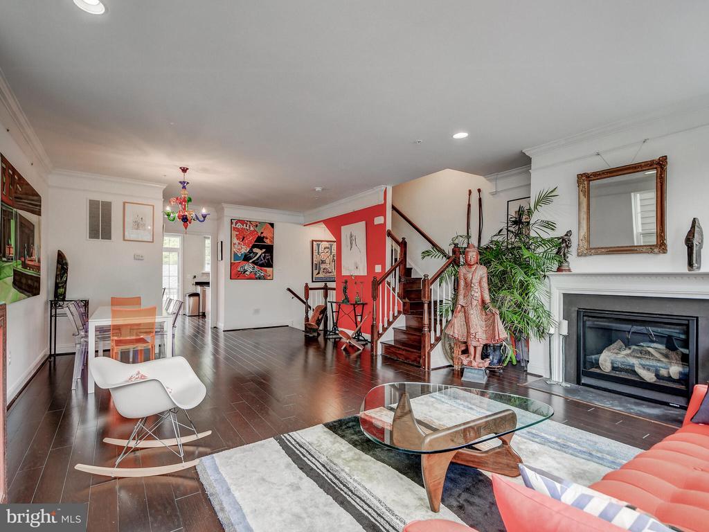 124 MERIDIAN LANE