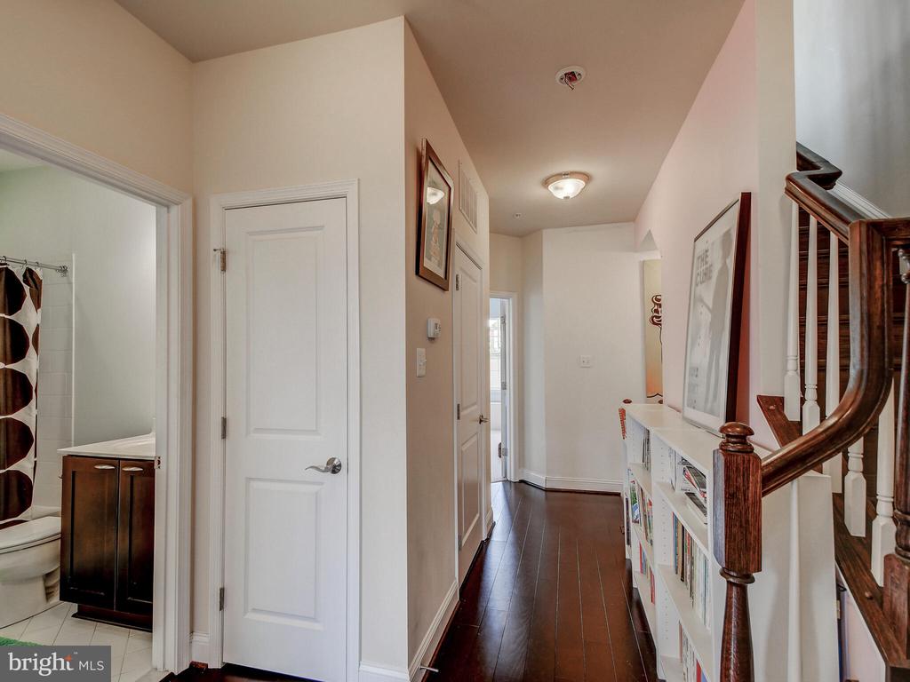124 MERIDIAN LANE