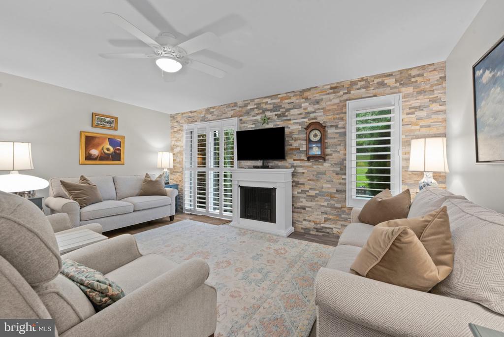 11 STONERIDGE