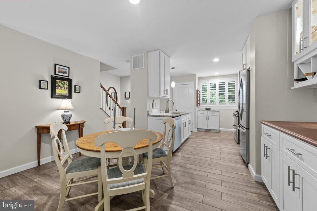 11 STONERIDGE