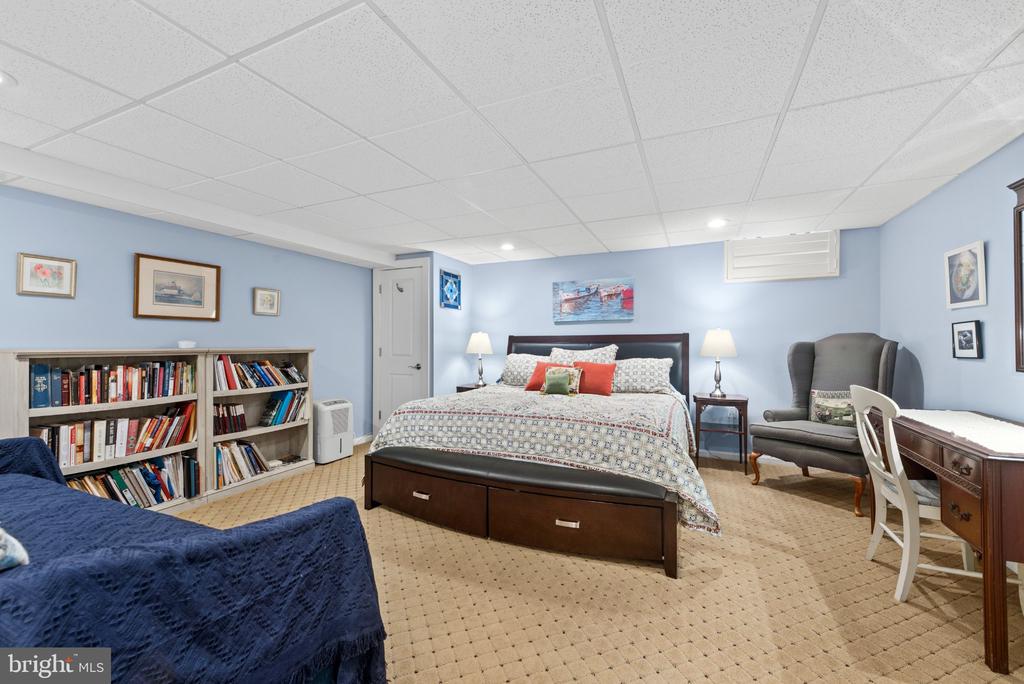 11 STONERIDGE